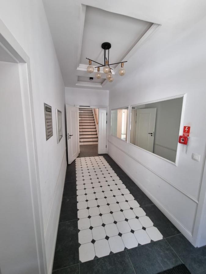 Апартаменты Studio La Palma Garbary 32 Познань Экстерьер фото